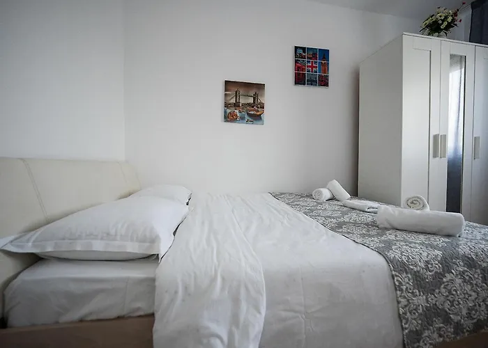 Edelweiss -gara Проживание в семье Брашов